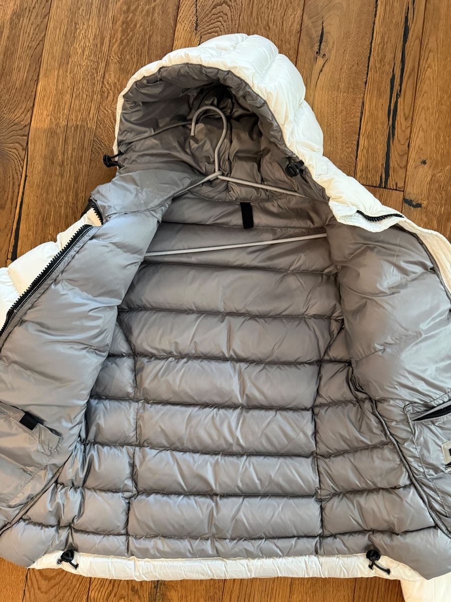 Giacche: Blauer Daunenjacke creme weiss – Usato da Davos Platz venduto da Luckyleo 2
