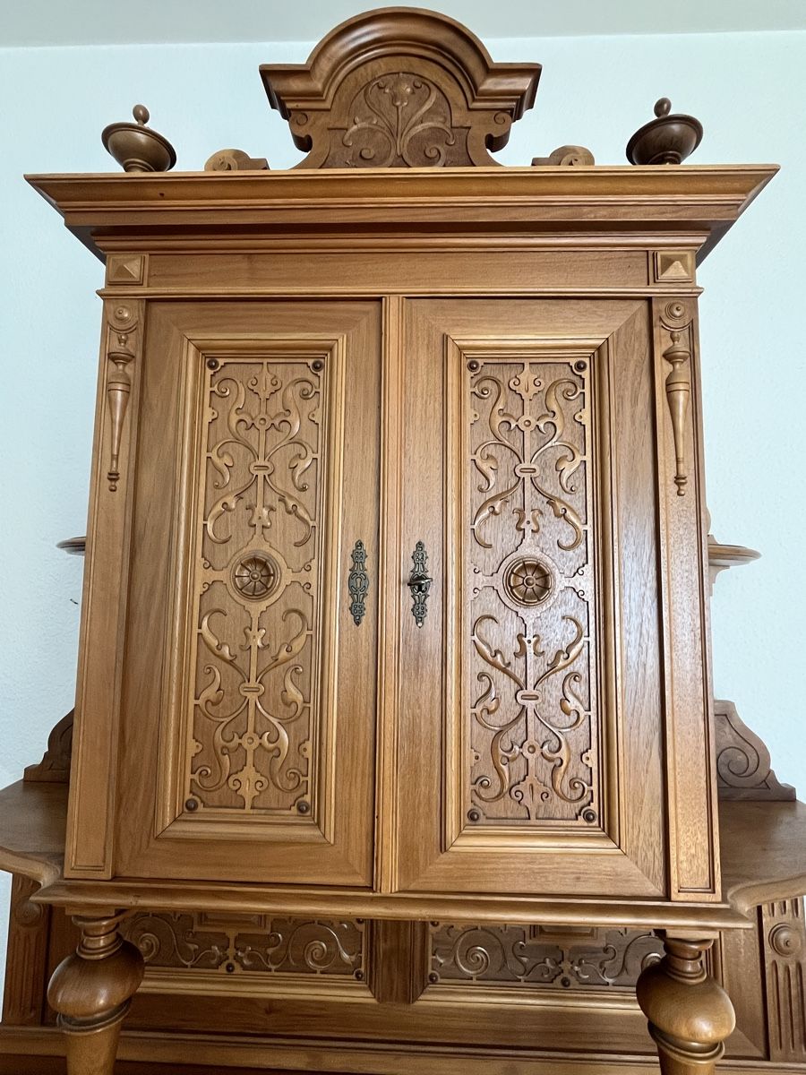 Credenze: Antikes Buffet 3teilig – Usato da Richterswil venduto da Ness 1