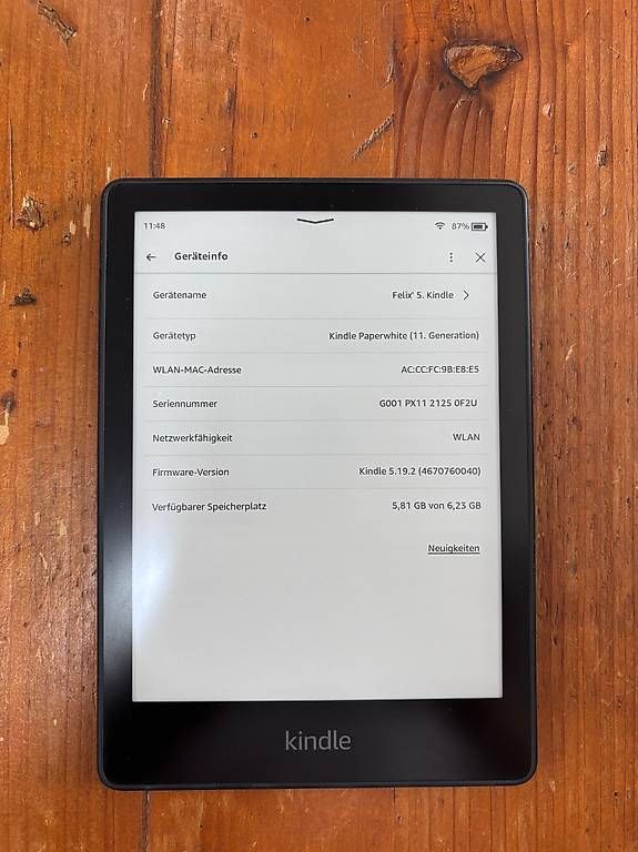 Tablet PC: Kindle Paperwhite 11. Generation mit Hülle – Gebraucht aus Zürich von fel_k9mp 1