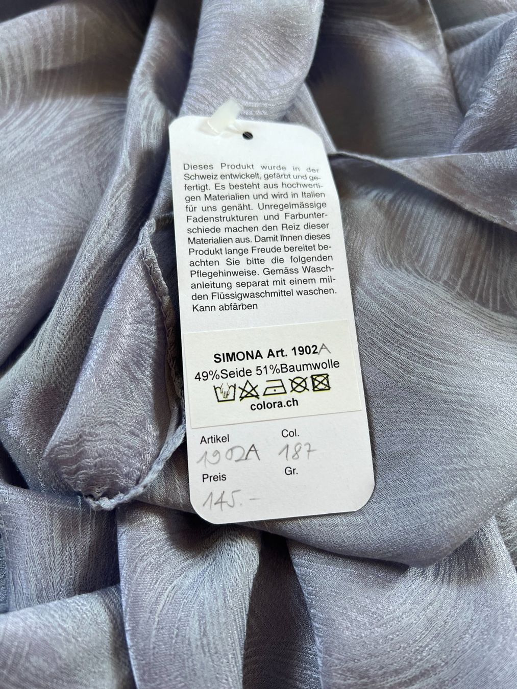 Colora Foulard & Sciarpe: Colora Schal, 49% Seide, Flieder/Grau, NEU – Nuovo e nell'imballaggio originale da Worb venduto da farben20zauber 2