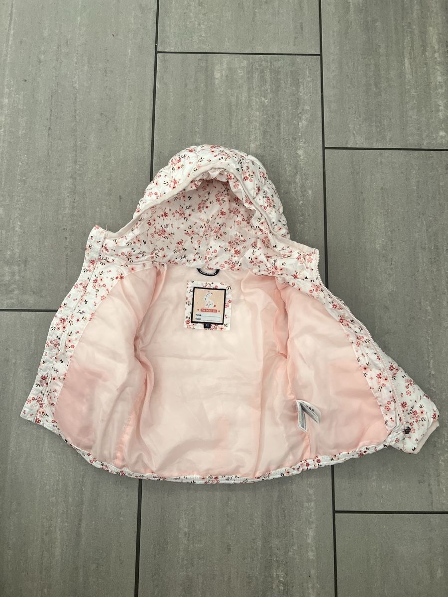 C&A Jacken & Mäntel: Steppjacke Mädchen Grösse 92 TOP Zustand – Neu (gemäss Beschreibung) aus Bergdietikon von Katja_Toretto 2