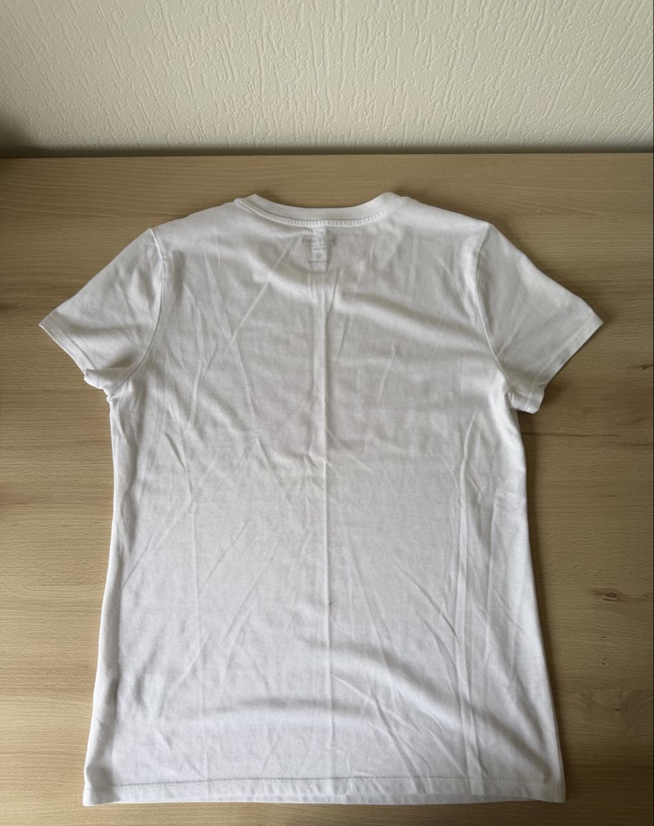 Juicy Couture T-Shirts: JUICY COUTURE CROWN T-SHIRT – Neu (gemäss Beschreibung) aus Genève von yav_9r9f 2