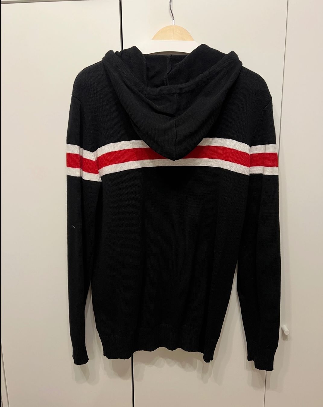 Guess Jacken: Guess Strickjacke Grösse L – Neu (gemäss Beschreibung) aus Laufen von andii3 1