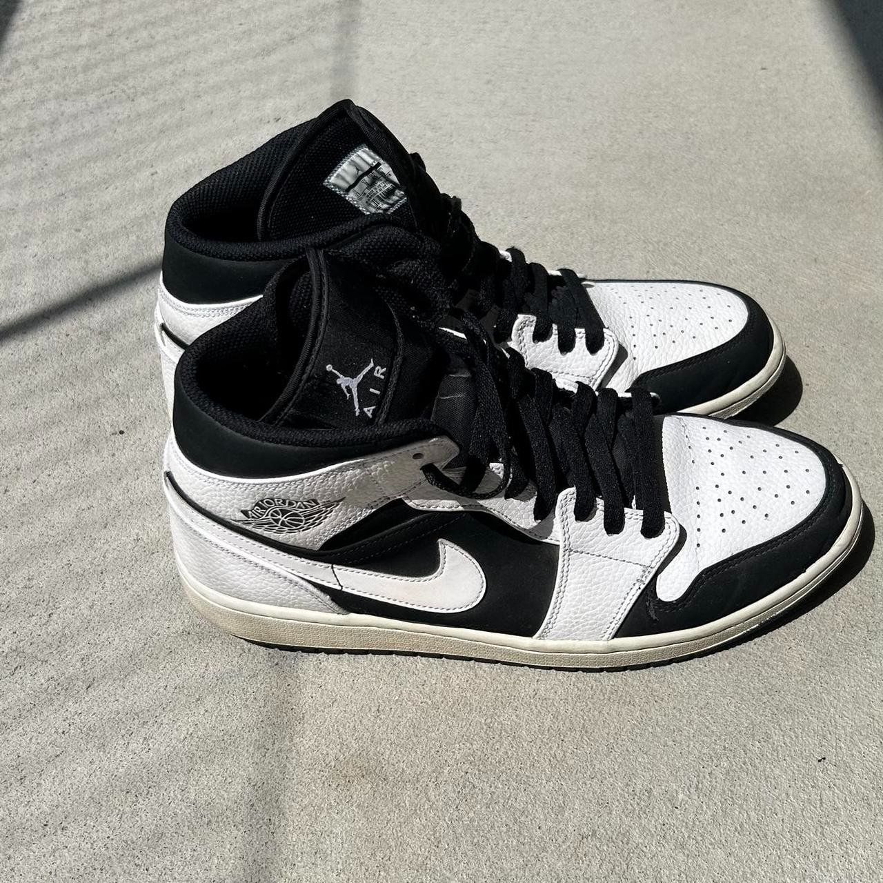 Jordan Scarpe da uomo: Jordan 1 Mid White Black – Usato da Dübendorf venduto da seymen_ 2