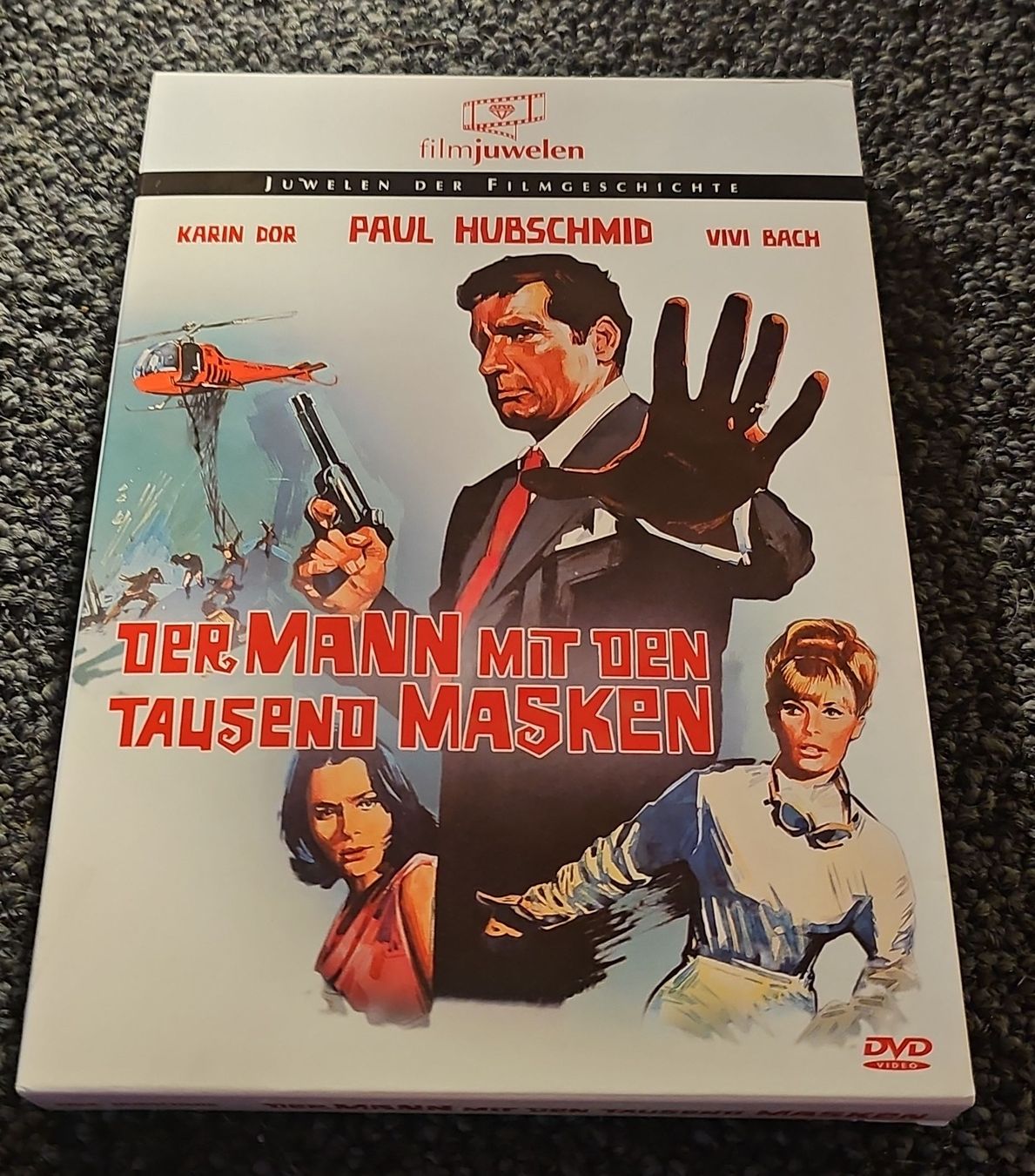 Tutti i DVDs: Der Mann mit den tausend Masken (21365) – Usato da Ruswil venduto da jan_bxl5