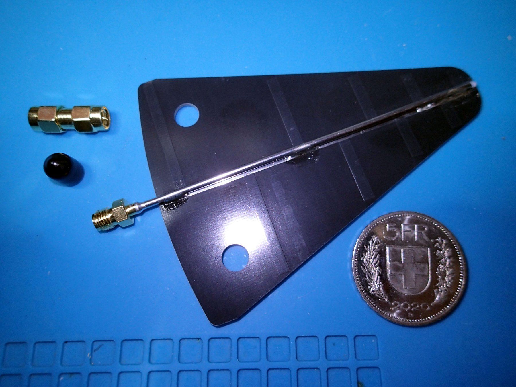 Radiocomunicazione: Mini Logper Richtantenne 50 kHz - 3 GHz Antenne – Nuovo e nell'imballaggio originale da Zürich venduto da youelec 1