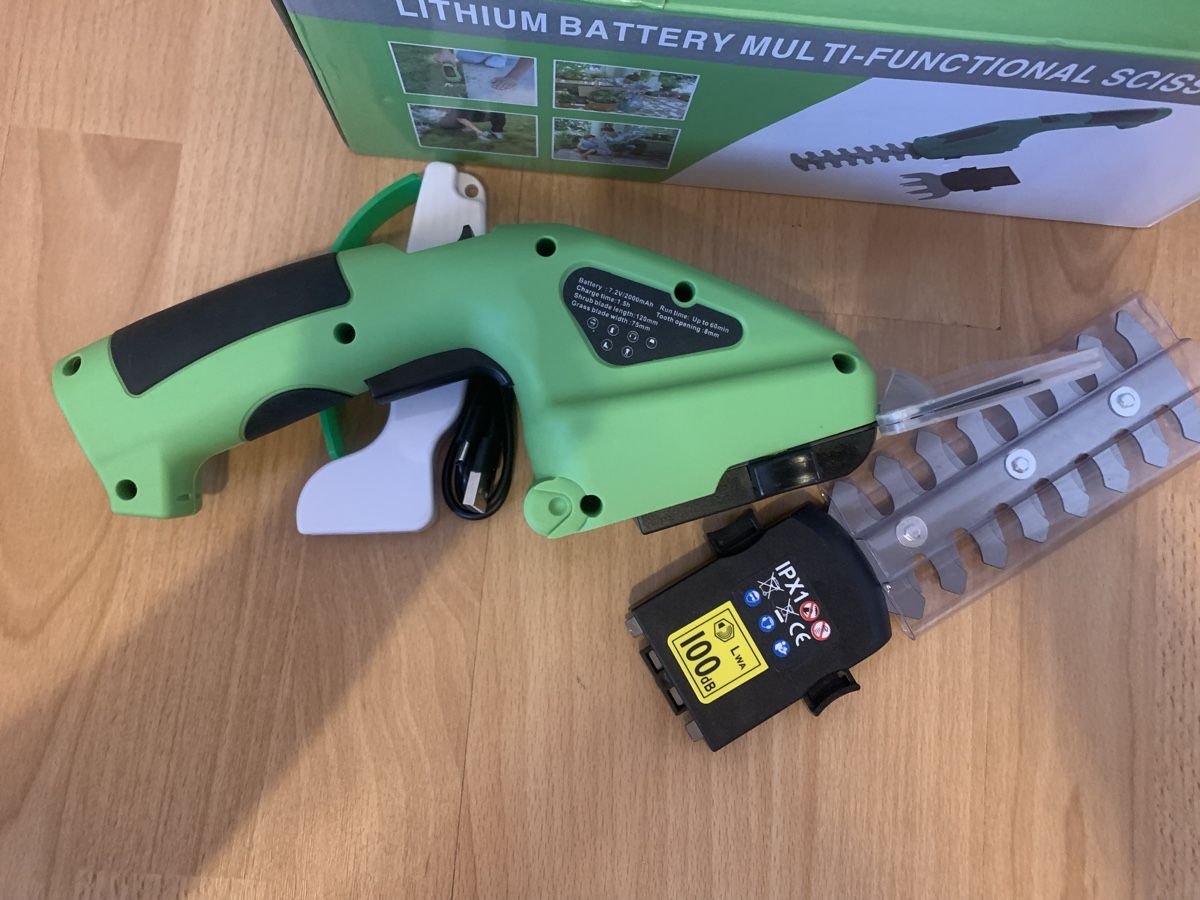 Tutti gli attrezzi: Ciseaux multifonctionnels à batterie au lithium – Nuovo (secondo la descrizione) da Chézard-St-Martin venduto da iva_xw8z 3