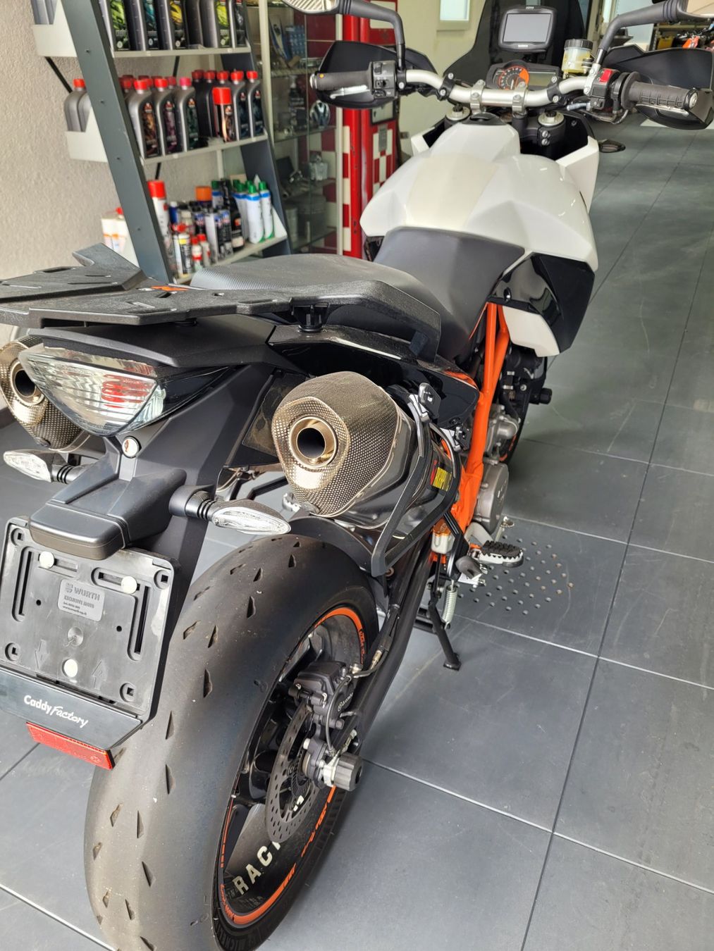 KTM Strada: KTM 990 SMT – Usato da Reinach AG venduto da CaddyFactory 5