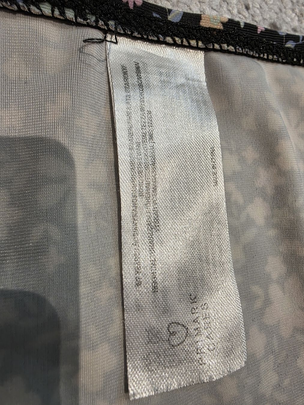 Primark Maillots de bain: Bikini Primark Kinder Blumenmuster, Grösse 110 – D'occasion à Toffen par ver_x68f 4