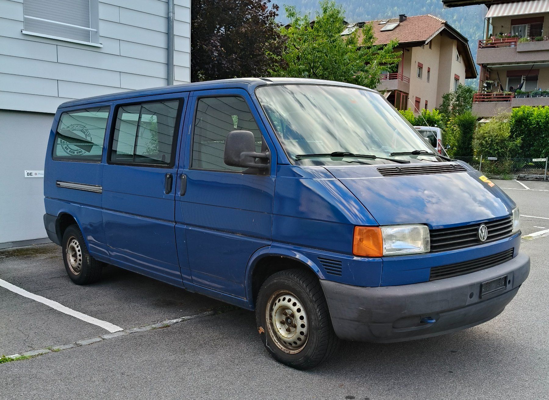 VW Autos: VW T4 mit MFK – Gebraucht aus Unterseen von Fremar