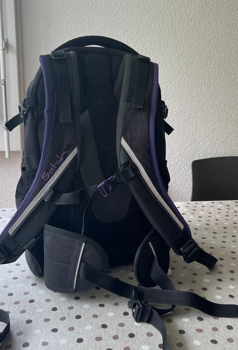 Allestimento di negozi e stand fieristici: Satch Schulthek – Usato da Volketswil venduto da gruezipistole 1