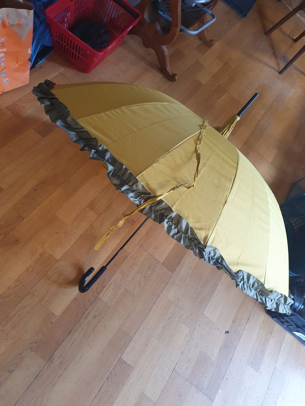 Ombrelloni: Sonnenschirm – Usato da Zürich venduto da dialout 2