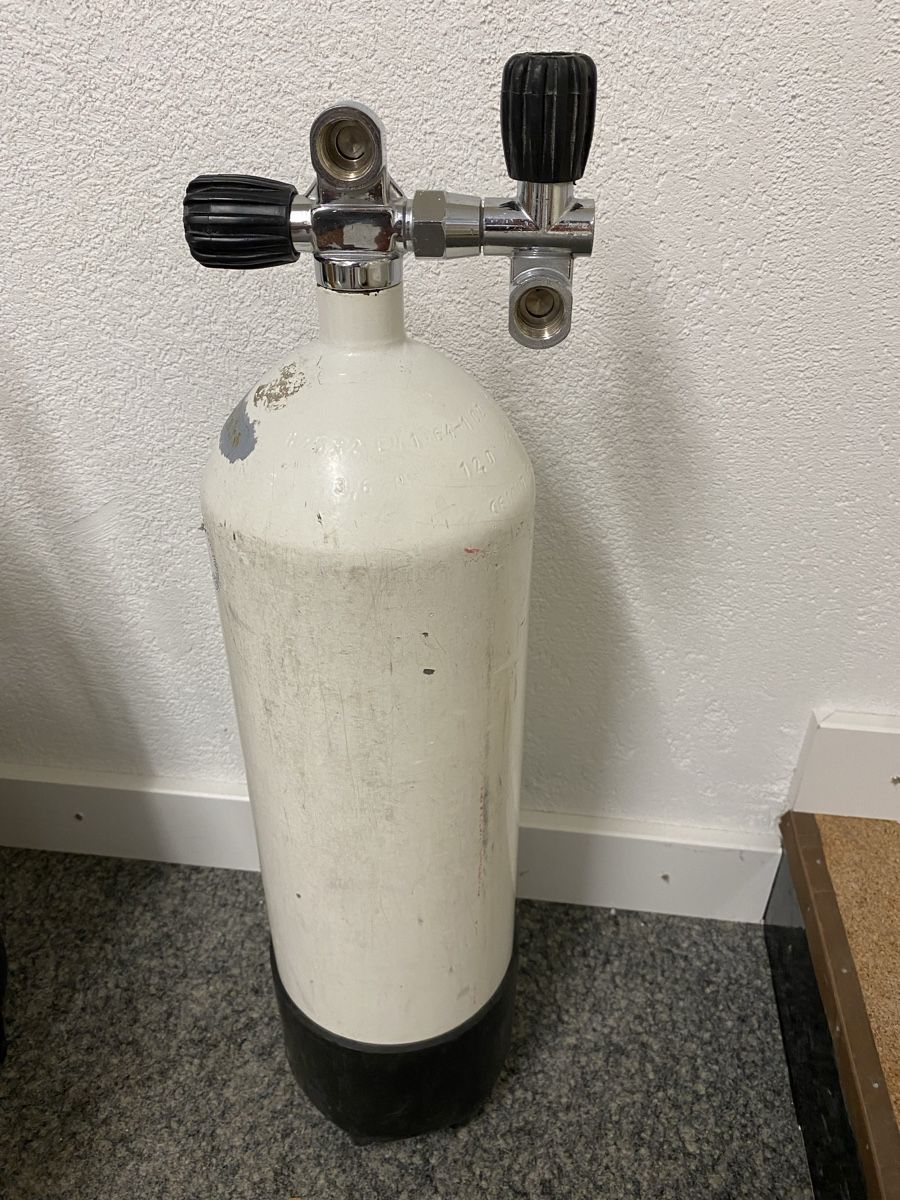 Tauchflaschen: Tauchflasche 10lt. – Gebraucht aus Pfäffikon ZH von Deko-Stopp