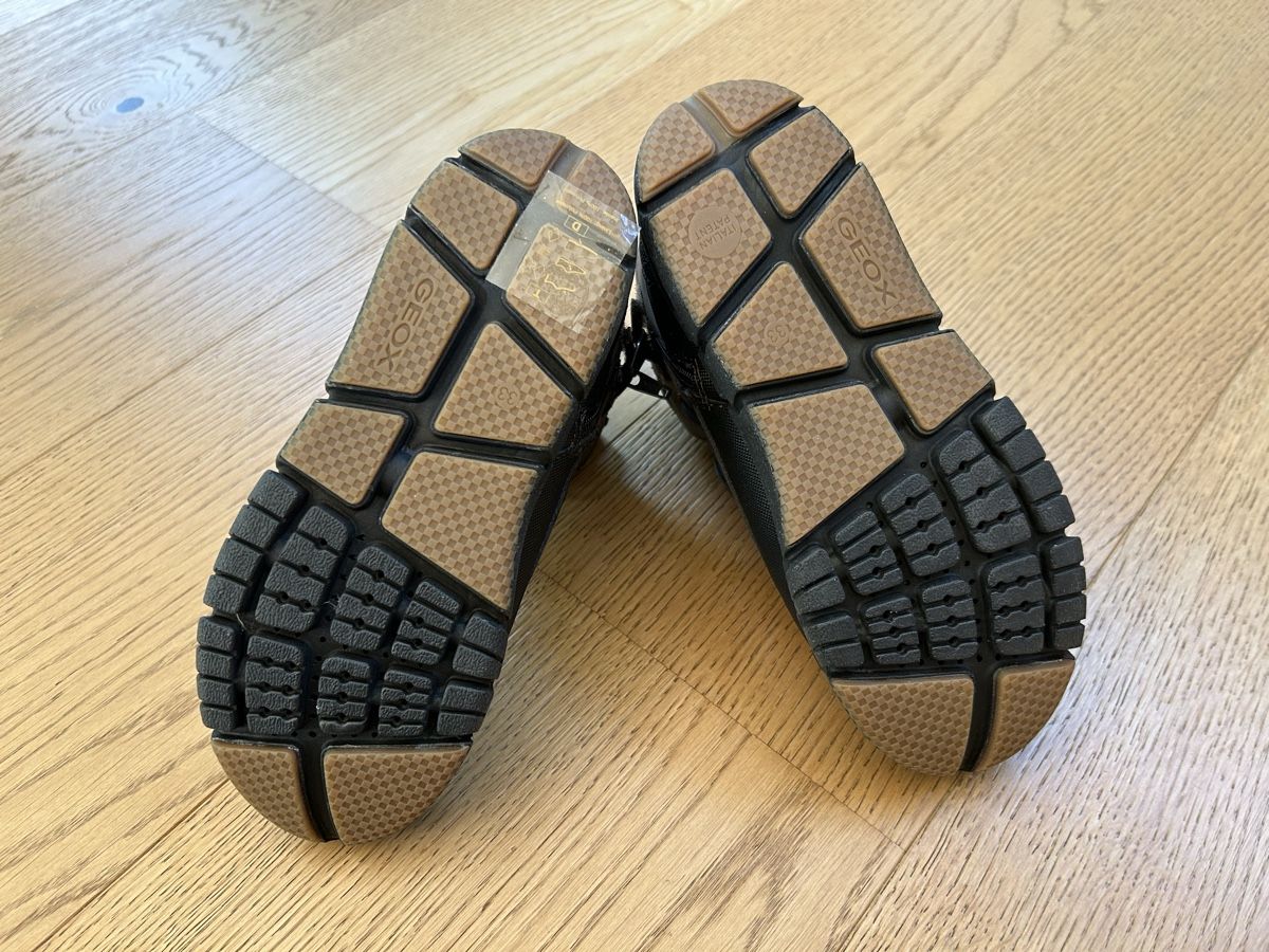 Geox Scarpe per ragazzi: Geox Winterschuhe Gr.33 – Nuovo (secondo la descrizione) da Rothrist venduto da szc_9dg5 5