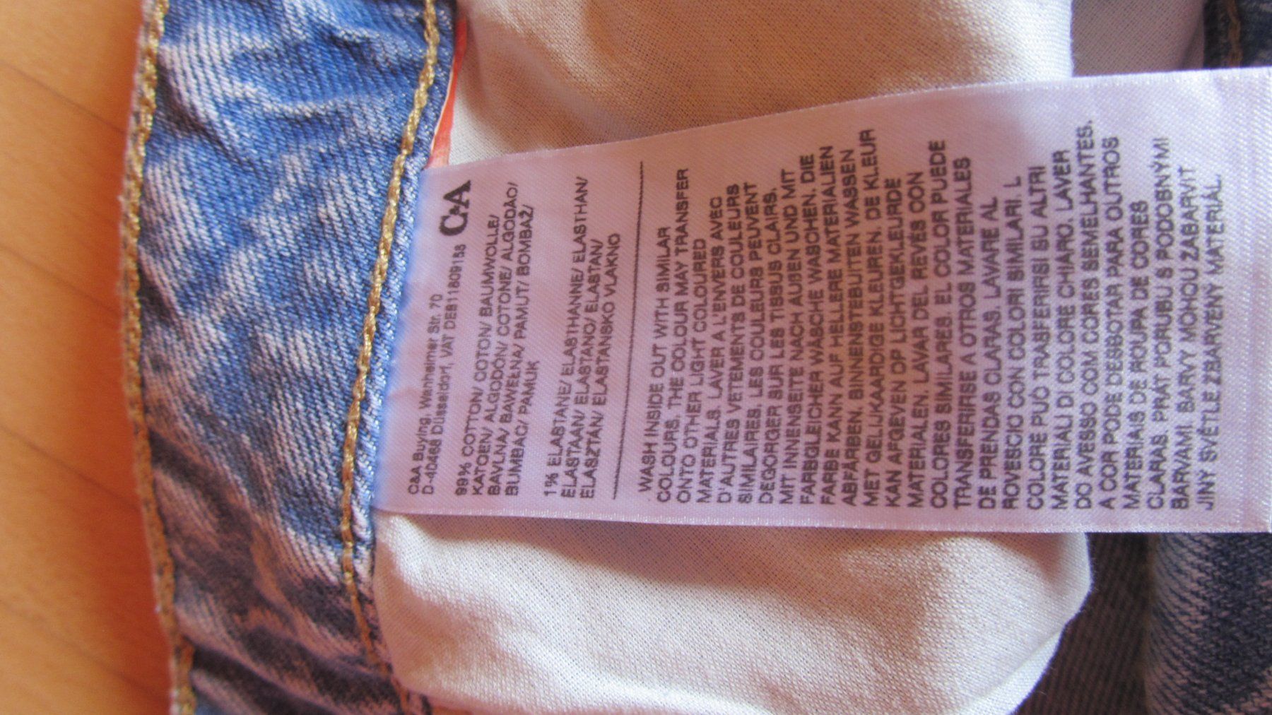 C&A Lotti di vestiti: 2 shorts en jeans 44 – Usato da Oberried FR venduto da berg04 6