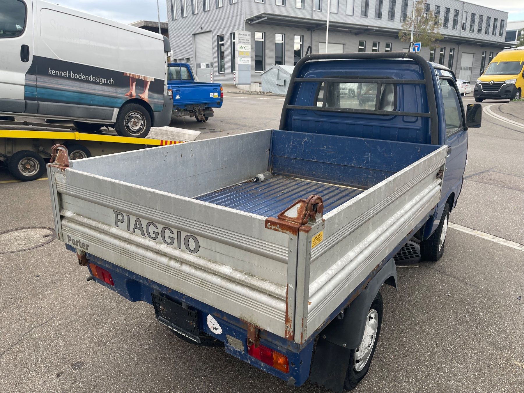 Piaggio Veicoli commerciali: Piaggio Porter 1.3 Kipper – Usato da Winterthur venduto da CamperBau 3
