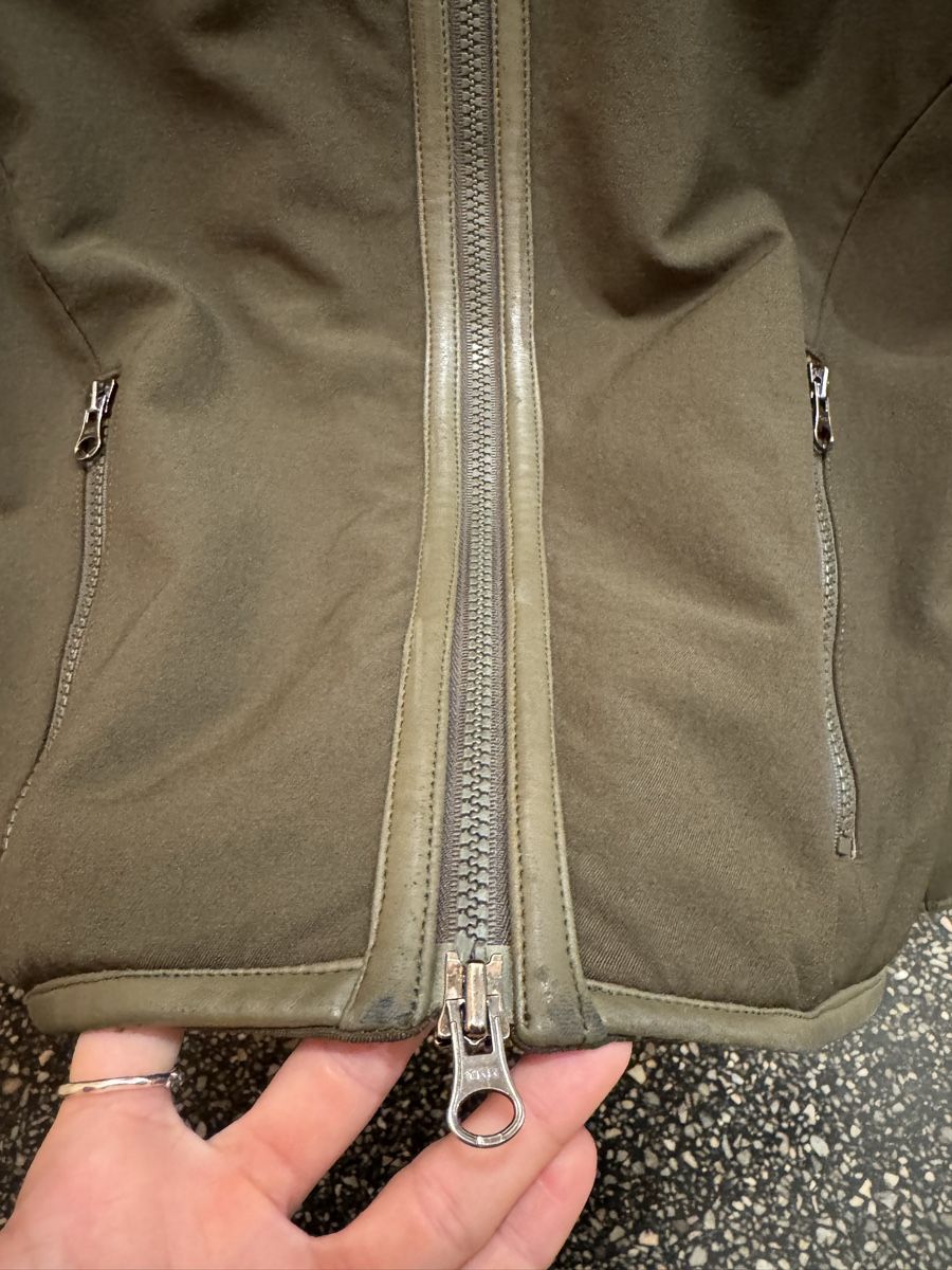 Jacken: Vintage khaki green short zip jacket size 36 – Gebraucht aus Zürich von gva_r9gs 5