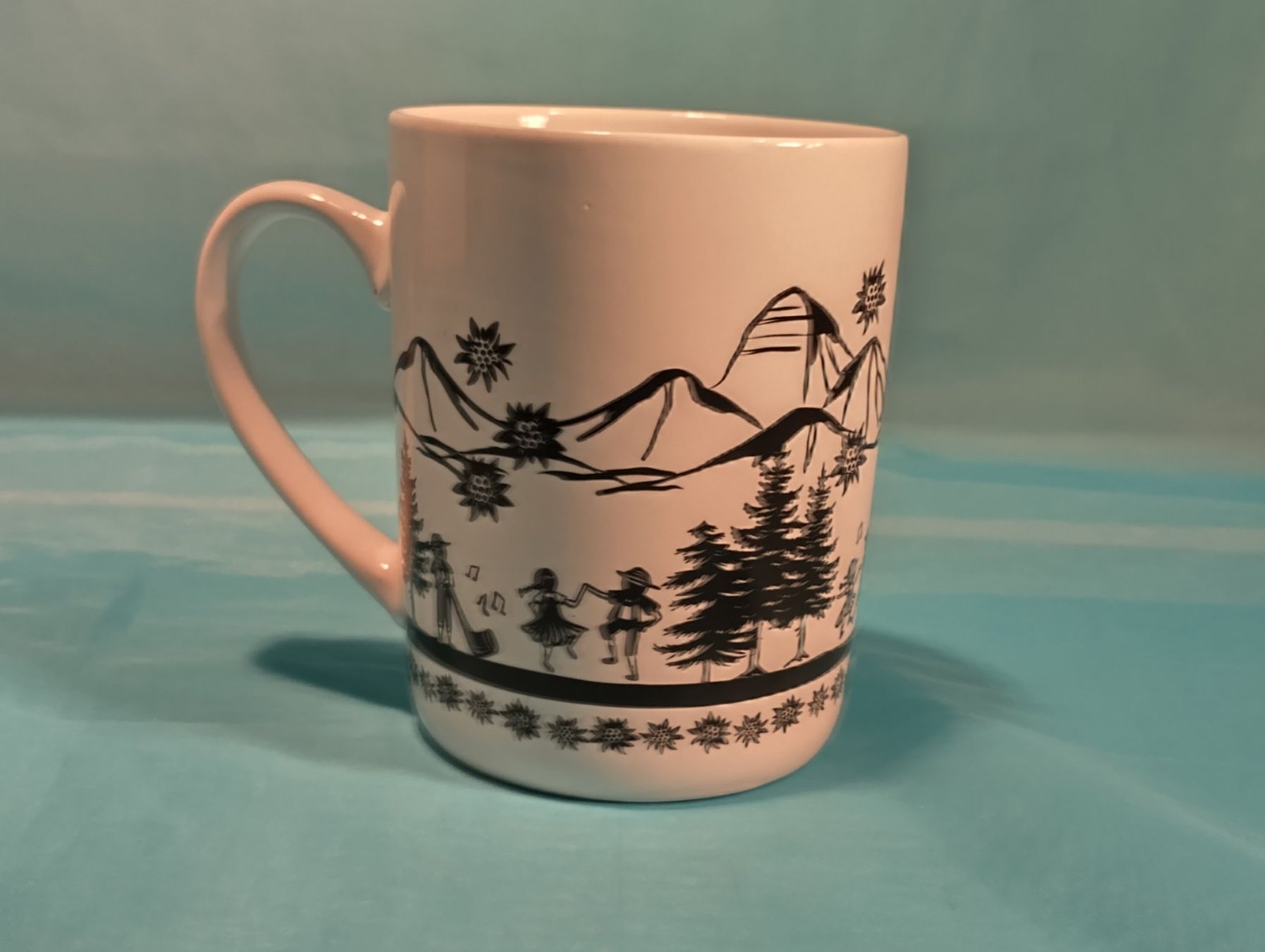 Tazze: Tasse mit Scherenschnitt – Nuovo (secondo la descrizione) da Bellach venduto da JingleCherry 2