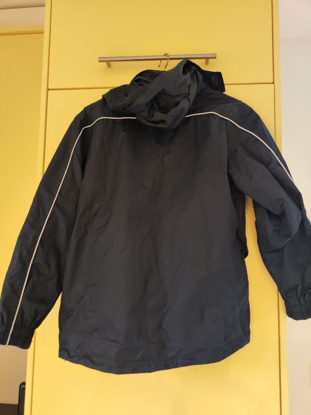 Tchibo Giacche & Cappotti: Regenjacke Jungs 134/140 – Usato da Rheinfelden venduto da Sandra220 1