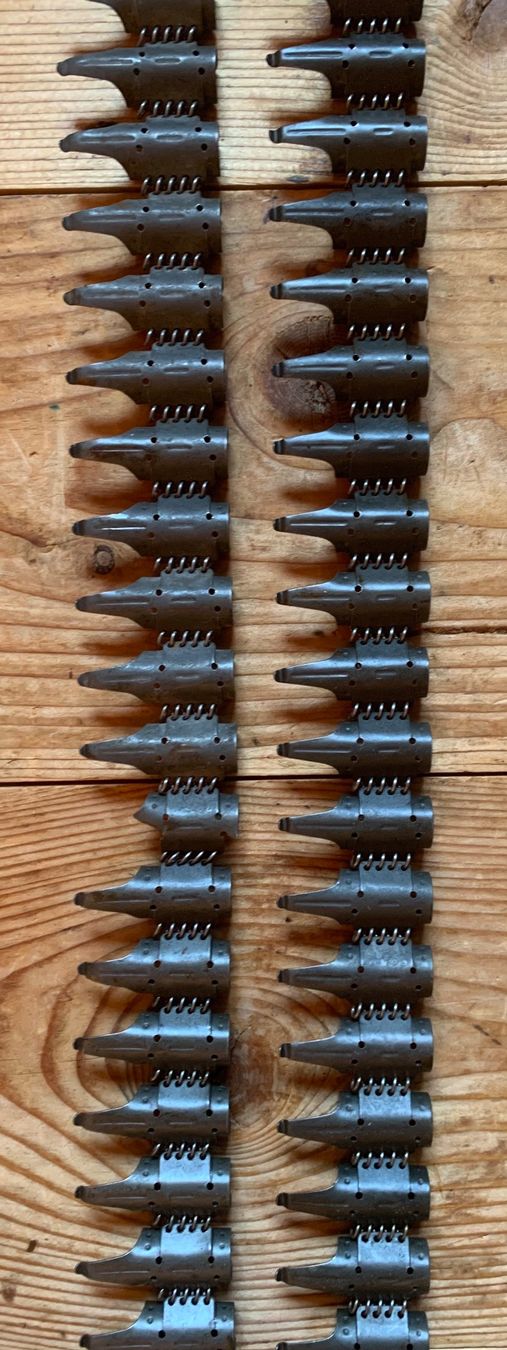 Schweizer Armee Gürtel: 2 MG-Gurten der CH Armee – Gebraucht aus Goldingen von Bergler012 2