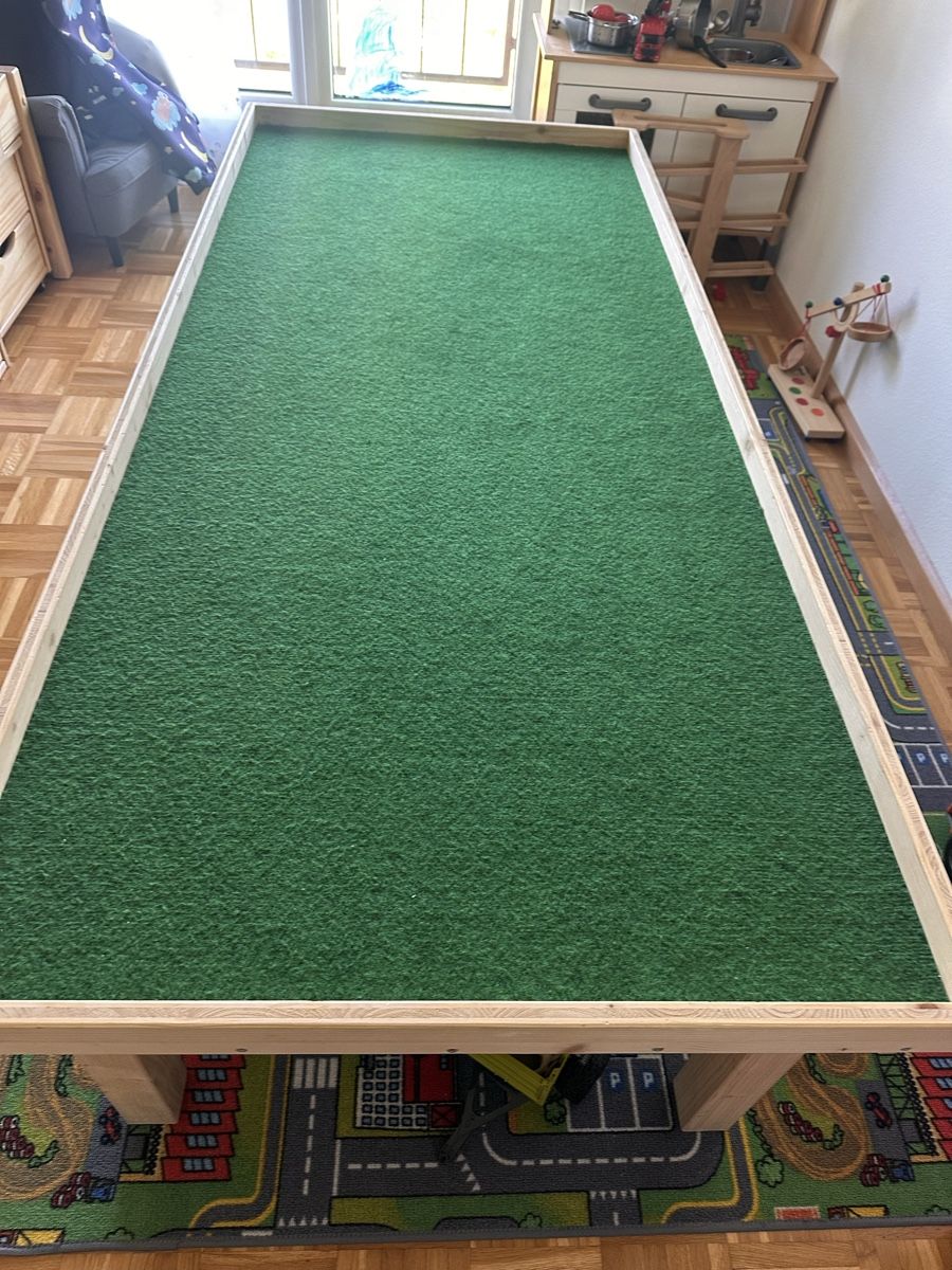 Tische: Kinder spieltisch XXL – Gebraucht aus böckten von Pede22