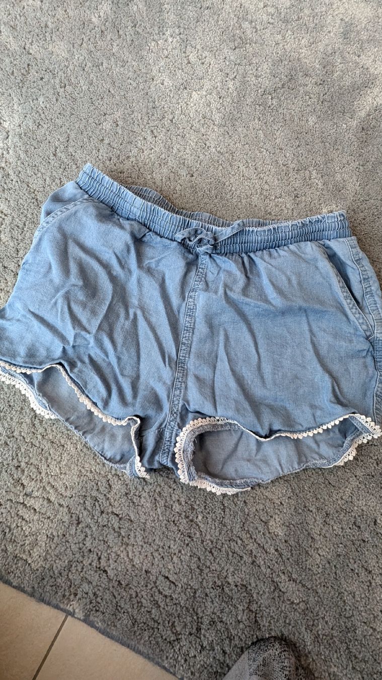 Pantaloni: Shorts 146/152 – Usato da Ganterschwil venduto da Nike18