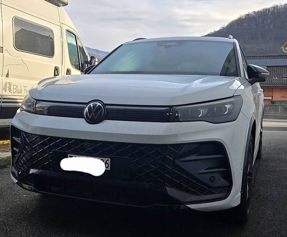 VW Automobili: Cedo leasing Tiguan 299.- – Usato da taverne venduto da 7even7 3