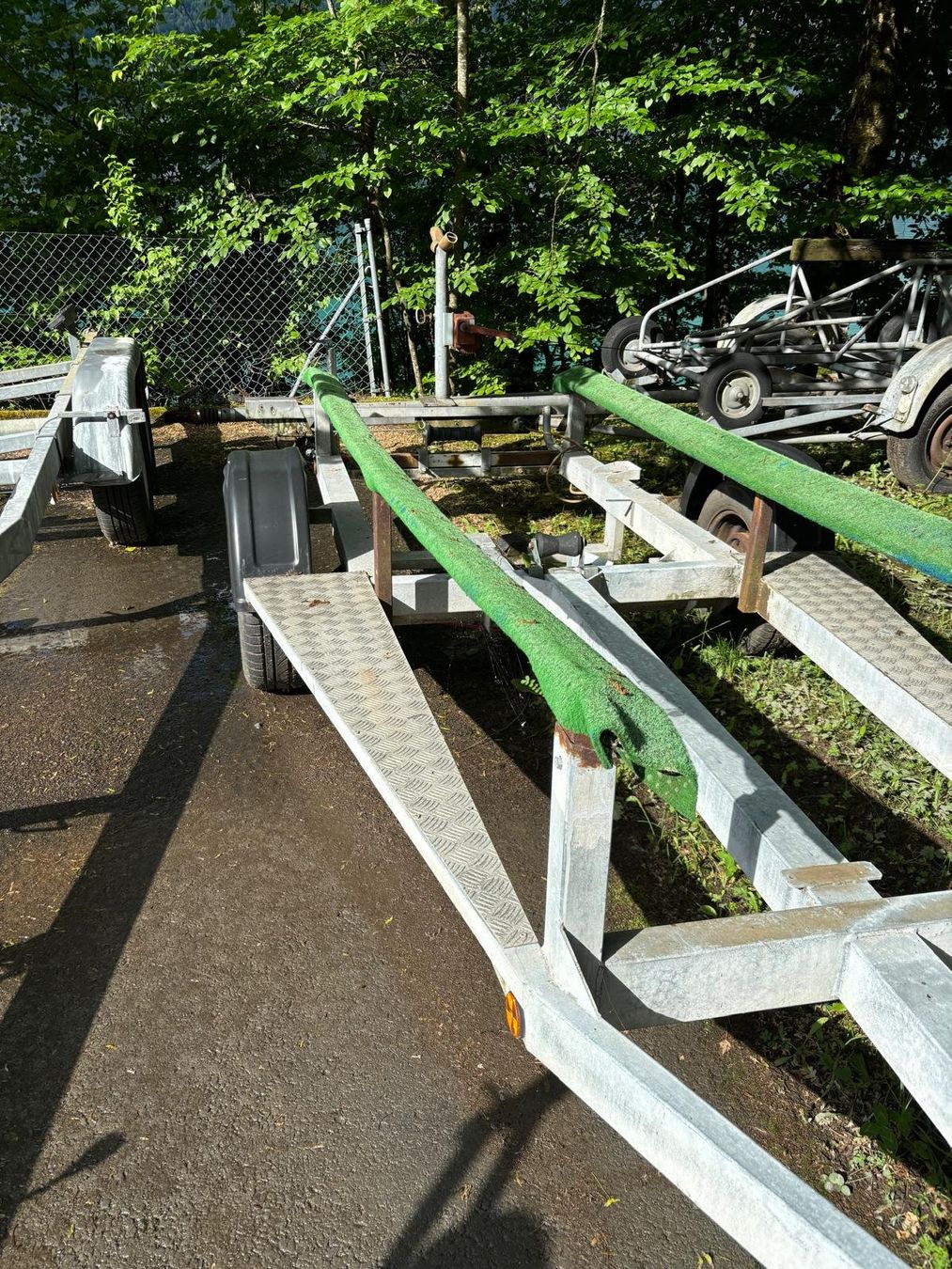 Rimorchi: 1 Occasion Motorboot-Anhänger – Usato da Unterterzen venduto da FritzT 1