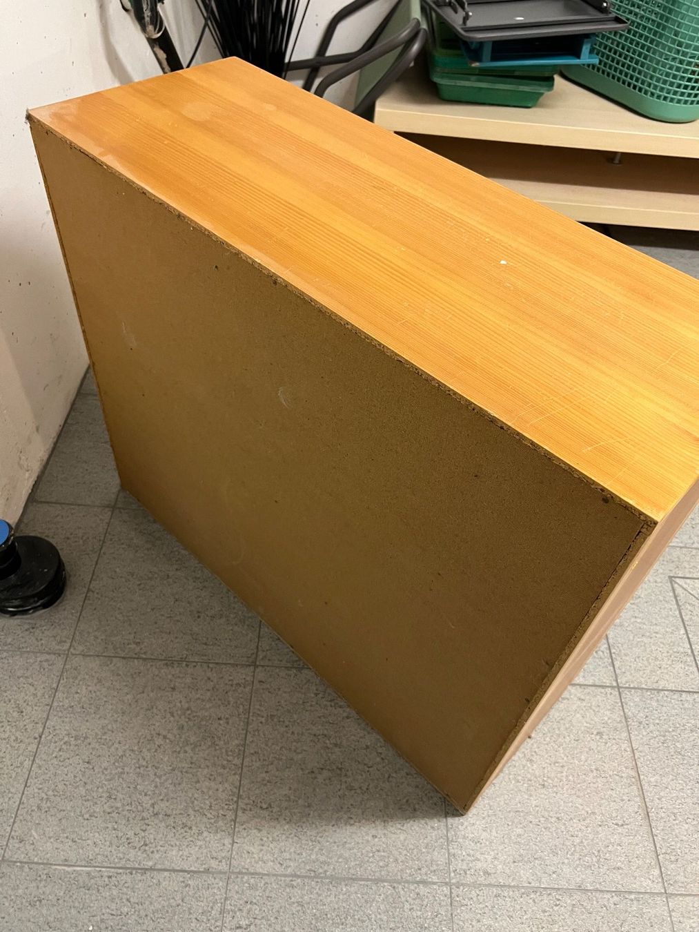 Armadi: Holzschrank mit Türen – Usato da Merzligen venduto da Paxi01 2