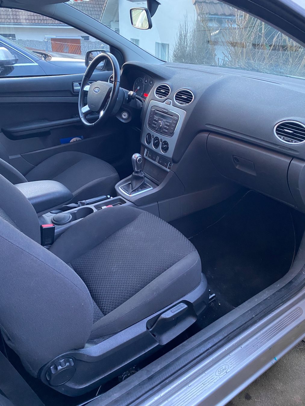 Ford Automobili: Ford Focus Cabriolet Silber guter Zustand – Usato da Mägenwil venduto da Limited07 9