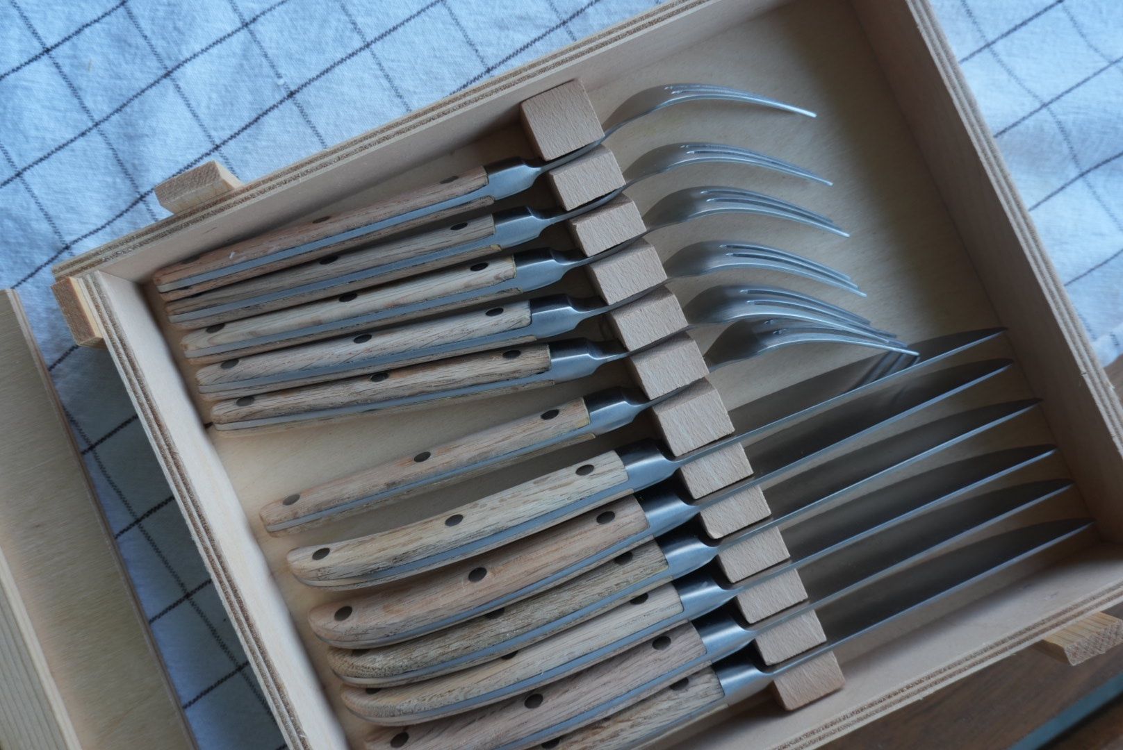 WMF Set di posate: WMF Steakbesteck Set – Usato da Hilfikon venduto da mrbmx99 1