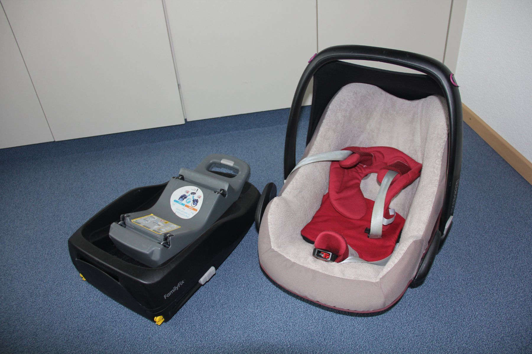 Seggiolini per auto: MaxiCosi Kindersitz mit Sicherung am Autositz. – Usato da Scherzingen venduto da KleineKaroo 2