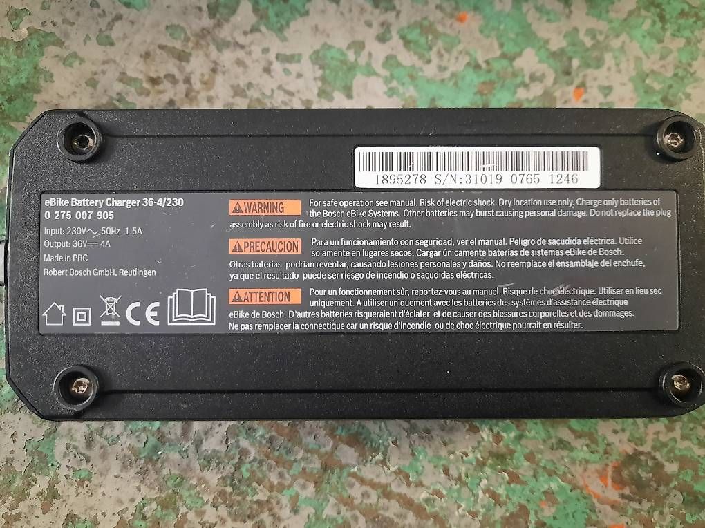 Caricabatterie: Chargeur de batterie Bosch rapide de Classic+ à BCS2xx – Usato da Neuchâtel venduto da Bykarl_Neuchatel 2