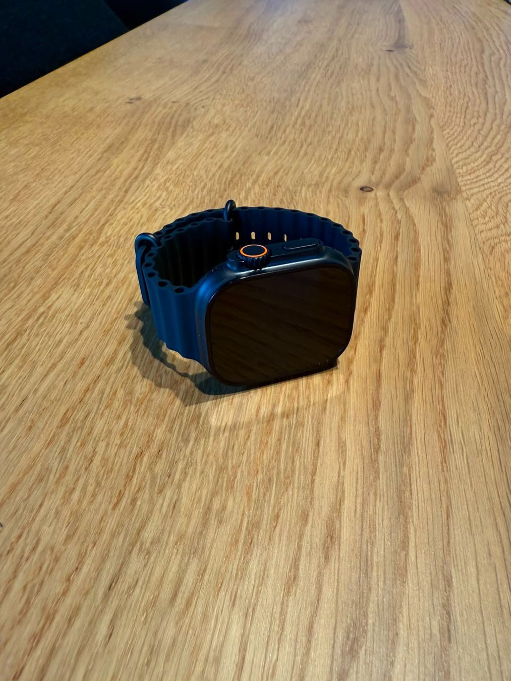 Apple Smartwatch: Apple Watch Ultra 2 49mm GPS + Cellular Schwarz – Usato da Emmenbrücke venduto da natelo 2