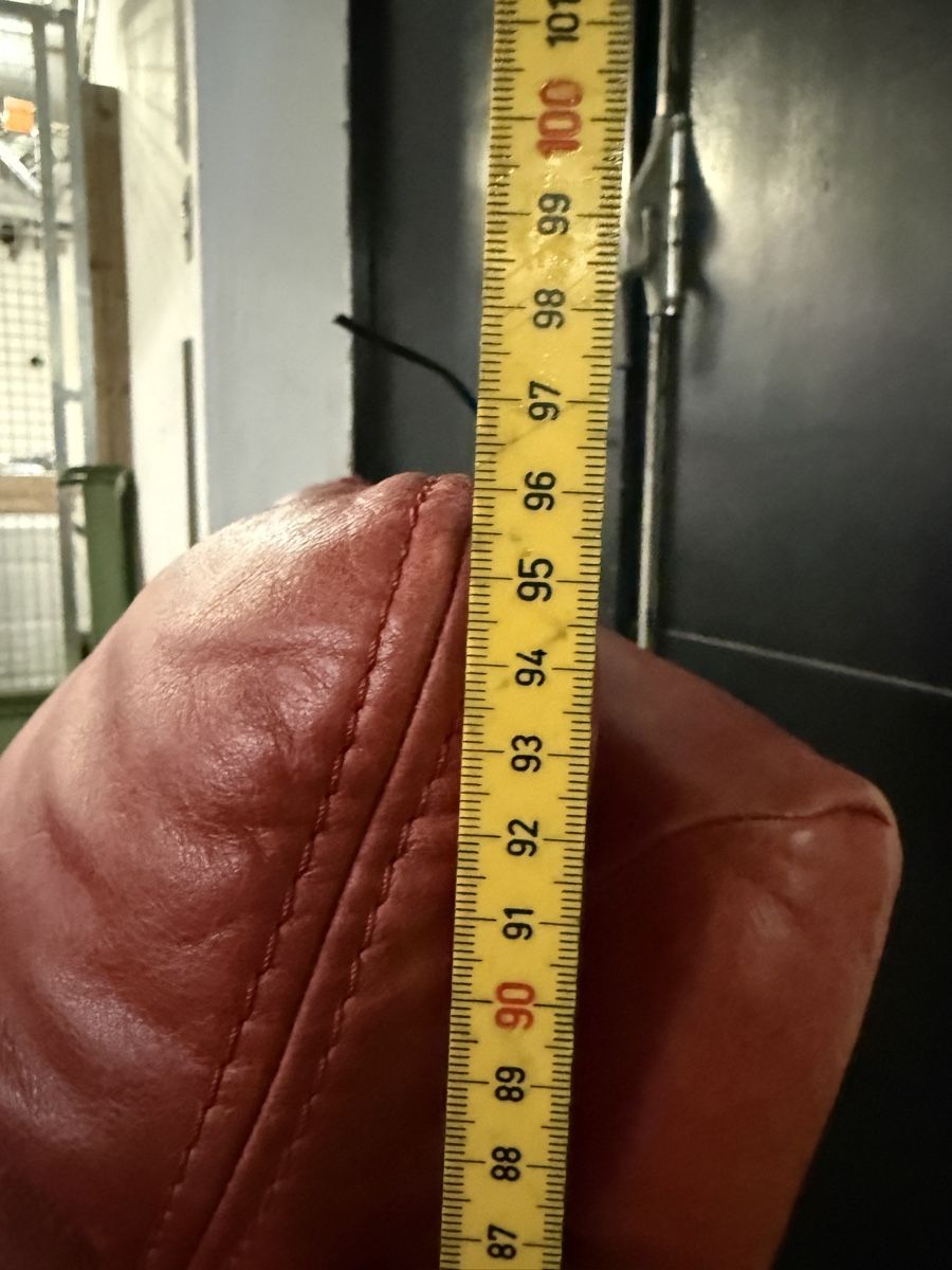 Poltrone: W.Schillig Sessel mit Hocker Leder rot gebraucht – Usato da St. Margrethen SG venduto da KOF_Rueckbautechnik 2