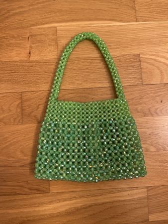 Grüne, coole Clutch