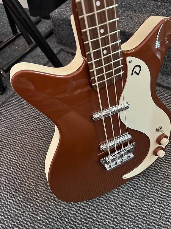 Strumenti musicali: Danelectro 59 Short Scale Bass. Retro Style – Usato da Morges venduto da GvnMusic 5