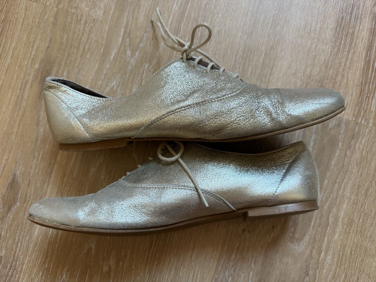 Scarpe da donna: Derbies doré irisé cuir ? Eden, p.39 – Usato da Tavannes venduto da Thriftshop 2