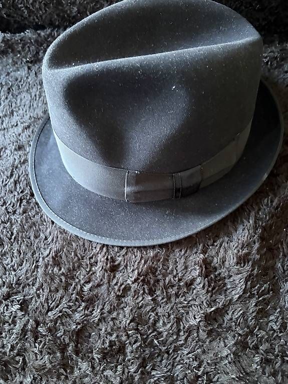 Chapeaux, bonnets & casquettes: vengo cappello stetson premier – D'occasion à Davesco-Soragno par ele_vxg5