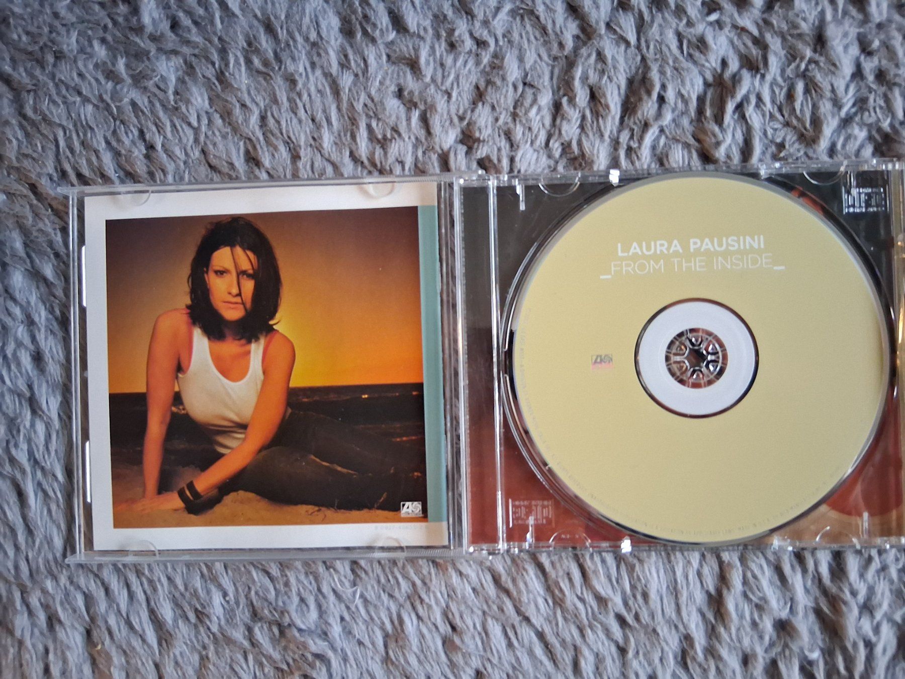 CD: LAURA PAUSINI    FROM THE INSIDE     CD – Usato da Wetzikon ZH venduto da Ramones01 2
