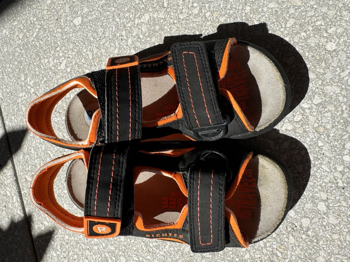 Chaussures garçon: Richter Sandalen schwarz/orange Gr. 31 – Neuf (Voir description) à Brütten par Rod816 3