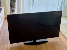 Samsung 55" 4K UHD Smart TV (UE55RU7170) inkl. Standfuss