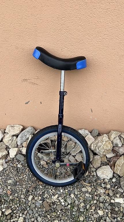 Vélos: Ein-Rad 2 Stk Preis pro Stk – D'occasion à Itingen par Haefi 1