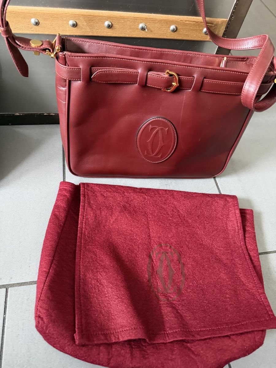 Cartier Borse da donna: Cartier Leder Tasche  – Usato da Allschwil venduto da Figidindia