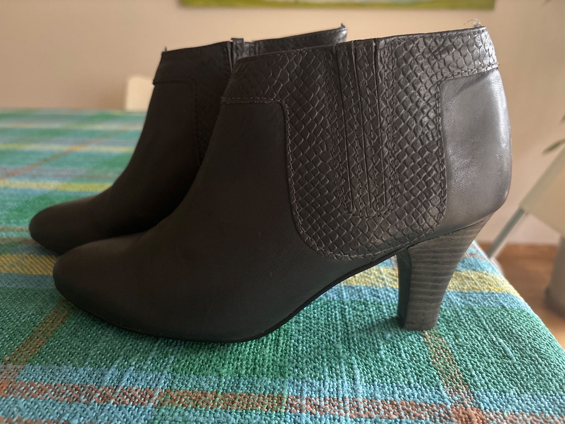 Scarpe da donna: Lederstiefel – Usato da Zürich venduto da JalapenoChili