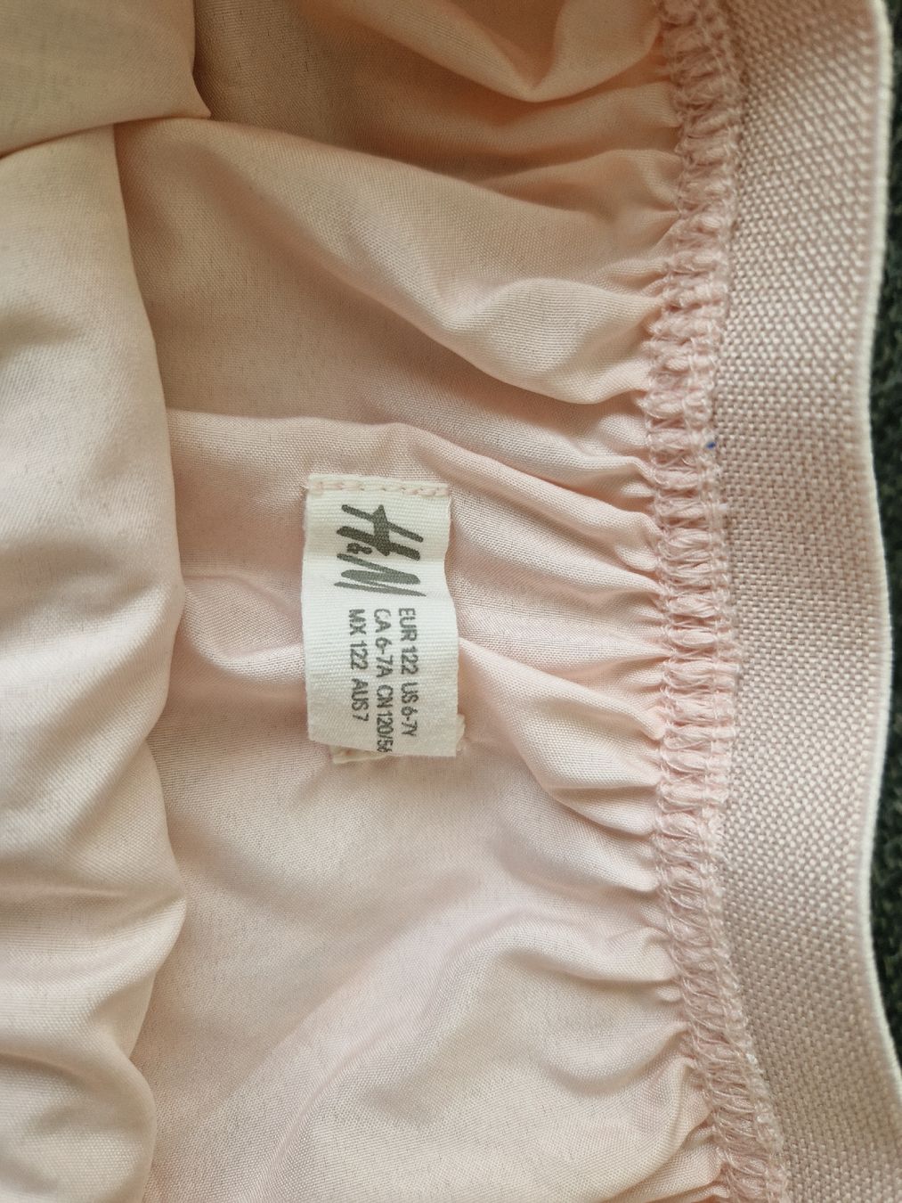 H&M Vestiti & Gonne: H&M Rock Gr 122 – Usato da Zollikerberg venduto da nmonika 1