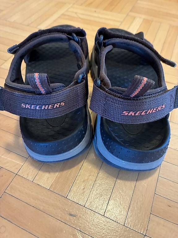 Skechers Scarpe da uomo: Skechers Trekkingsandalen Gr. 43 – Usato da Hirzel venduto da mak_9tmr 2