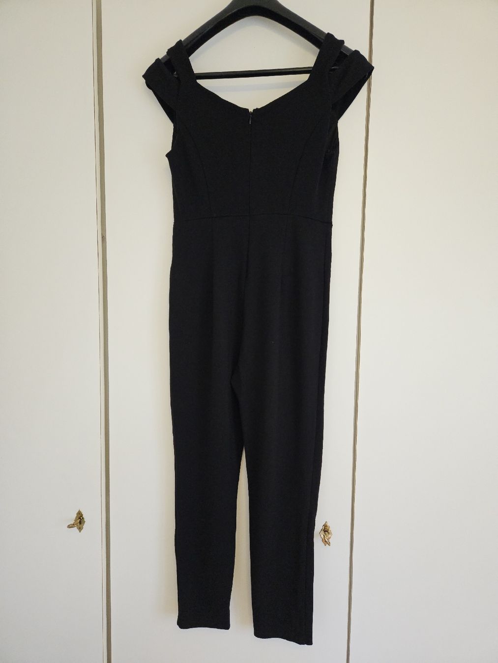 Guess Jumpsuits: Guess Jumpsuit, Grösse M,/ 38 Schwarz – Gebraucht aus Urdorf von Colina 1