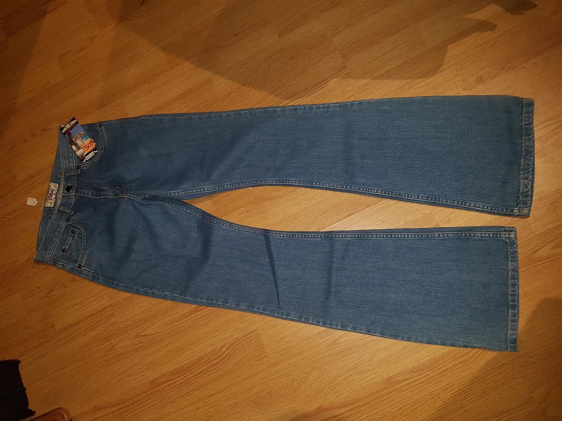 Jeans: Jeans gr 32 K37 – Nuovo (secondo la descrizione) da Schwarzenburg venduto da Flamingo07
