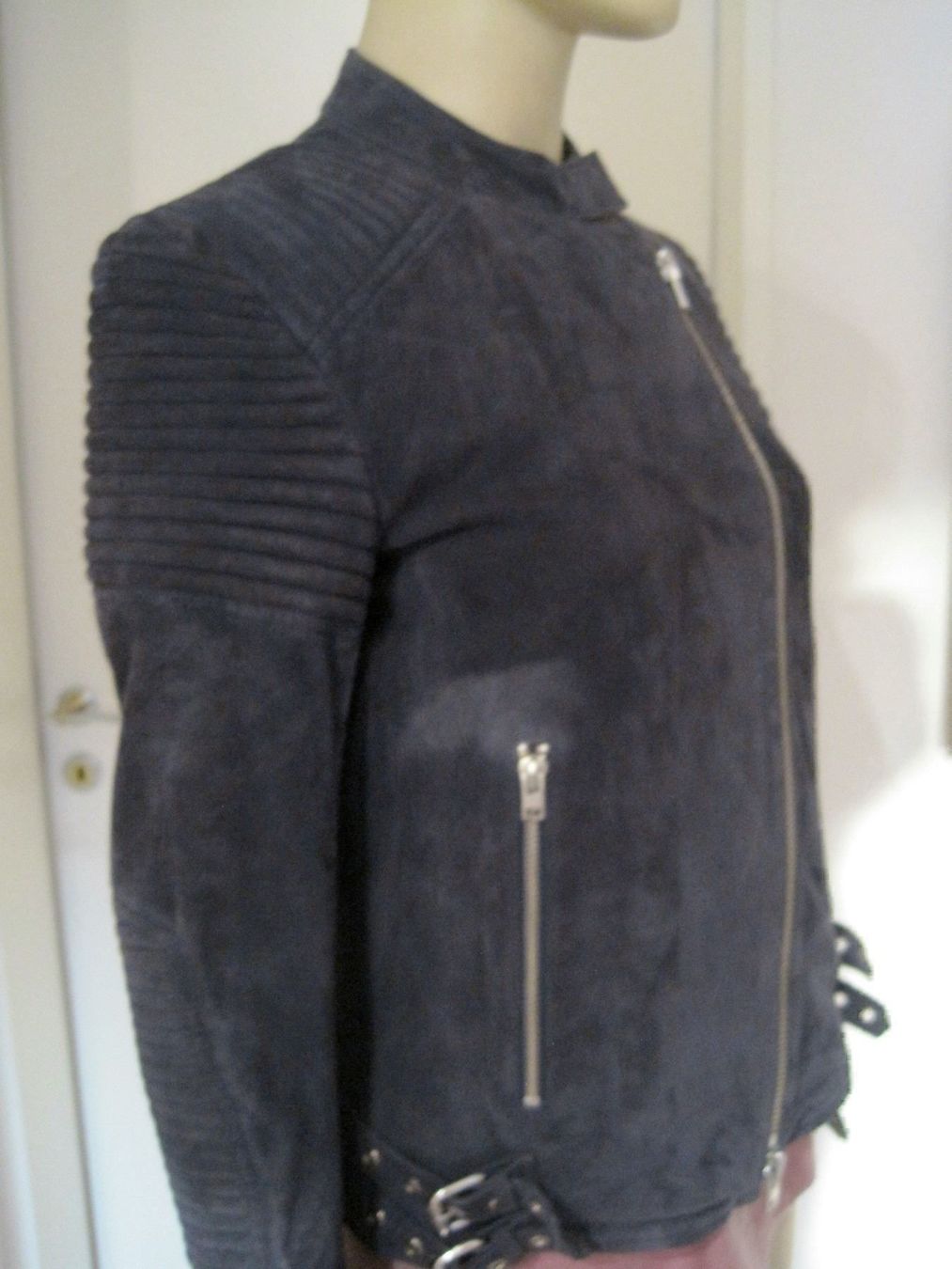 Closed Vestes: Closed Wildlederbikerjacke – Neuf avec emballage d'origine à Mörschwil par muenggeli99 1
